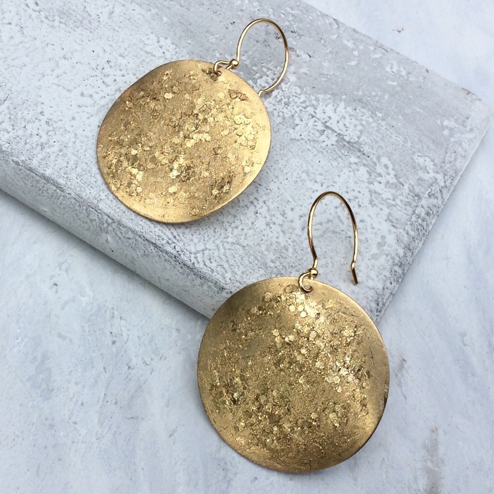 NEW gold tone Earring - Picture 5 of 10